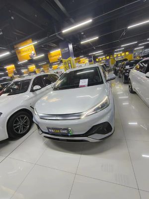 2020年 中古電動ミニ 5座4ドア
