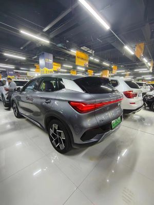 2L エンジン 中古EV 車 経験 汎用性 重用装備 5席